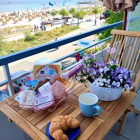 45 Strandglück Mit Meerblick * Grömitz
